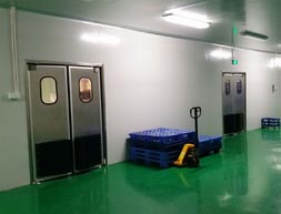 防撞门